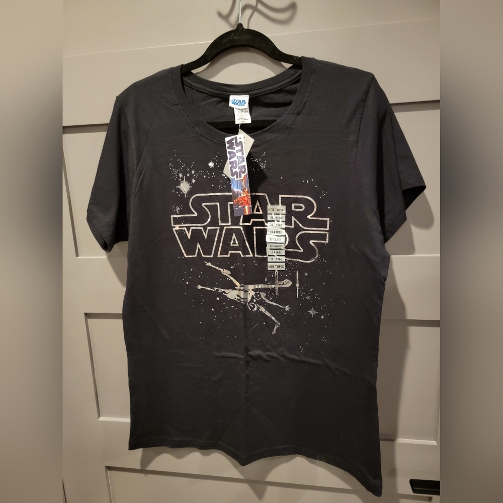 HOT TOPIC Star Wars Foiled Graphic Tee Size 3x